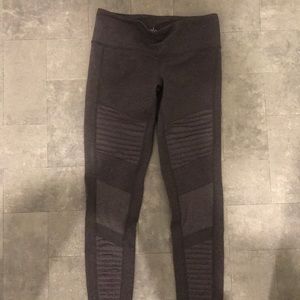 Alo moto leggings